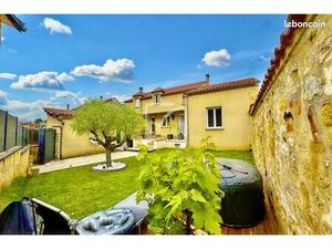 Maison de ville 9 pièces 270 m²