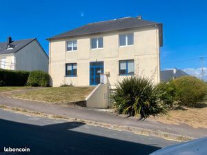 Grande maison 9 pièces centre LES PIEUX