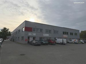 Location Bureaux 82 m2 ZI Chapitre / Thibaud