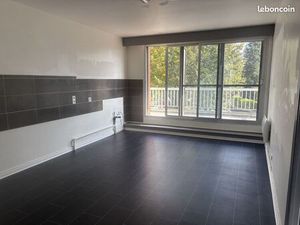 Local 77 m² Escalquens