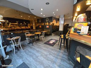 Local Commercial 88m² GIEN Place Leclerc