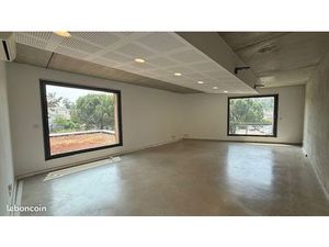 Local professionnel 70m2 Quartier Croix Rouge