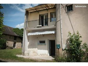 Montmorot maison de 2 appartements