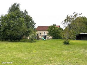 Belle maison de village à ENTRAINS SUR NOHAIN