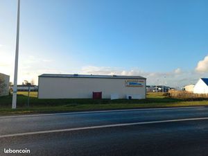 LOCAL COMMERCIAL 245 m²