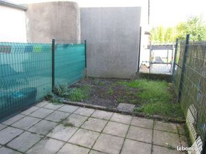 F3 RDC avec Terrasse  jardin et garage