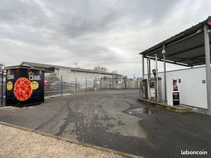 Emplacement pour kiosque  distributeur à pizzas  boissons  snacks  laverie  cbd  etc…