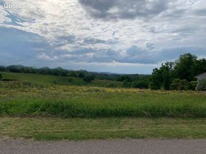 Terrain à bâtir 4 560 m² – Ussac / Donzenac – Vue dégagée  secteur recherché