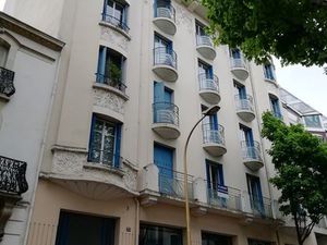 Bureaux aménagés de 287 m² avec vitrine – emplacement stratégique à Vichy