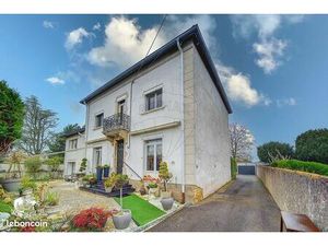 Maison 7 pièces 243 m²