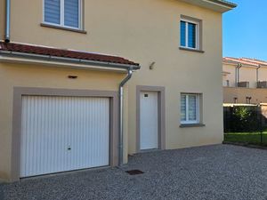 A vendre - maison récente (2019) mitoyenne à Estrablin (10 min de Vienne et 35 min de Lyon