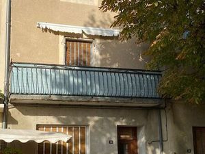 Maison de village avec garage