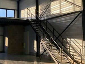 Local activité entrepôt neuf 140 m2 à louer aux Abrets - EN DIRECT SANS FRAIS D'AGENCE