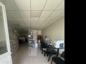 Local bureaux 460 m²