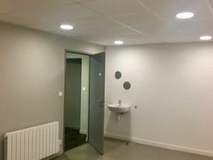 Local pro pièces disponibles à la location