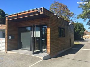 Local commercial de 32 m² sur terrain d’environ 160 m² à Tournefeuille