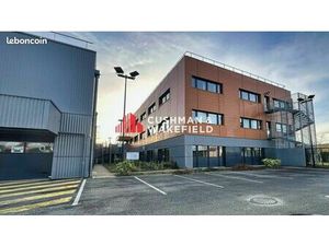 Local bureaux 4 436 m²