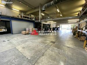 Local d'activité 750 m²