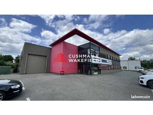 Local d'activité 2 900 m²