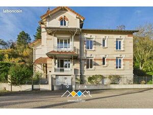 Maison 8 pièces 196 m²