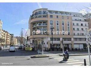 Commerce beauté/coiffure 89 m²