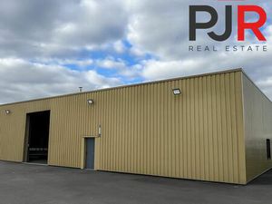 Bureaux 940 m² Toul