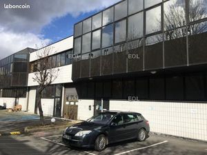 Local bureaux 1 336 m²