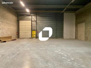 Local d'activité 539 m²