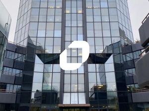 Bureaux 1 027 m²