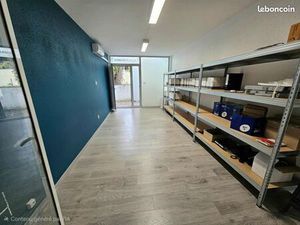 Local commercial au grau du roi camargue 2000