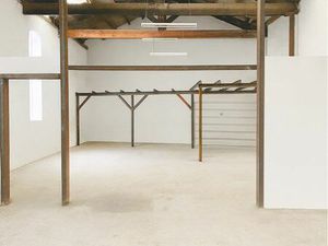 Vente hangar St Césaire