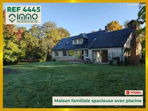 Propriété 9 pièces 238 m²
