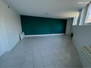 Local commercial - bureau