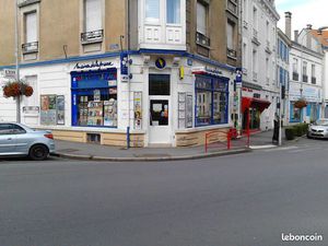 Vends/ Loue Fond de commerce et Mur