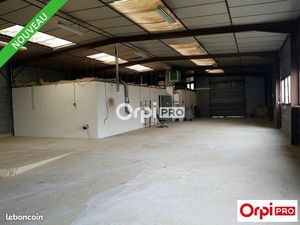 Local d'activité 484 m²