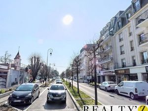 Local commercial 90 m²