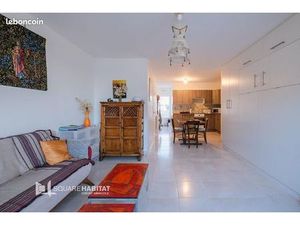 Studio 1 pièce 33 m²