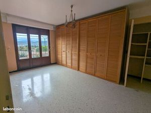 Les Arcs sur argens  T2 à rénover