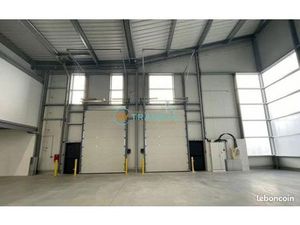 Local bureaux 1 826 m²