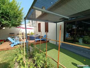 Rare à Bordeaux maison en pierre avec jardin  garage et cave