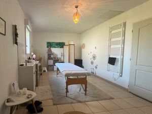 Local commercial dans Cabinet