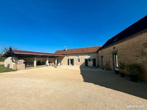 Ferme 10 pièces 197 m²