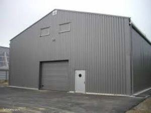 Recherche hangar 200 /250 m²atelier +magasin rive droite bordeaux