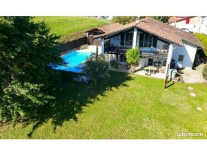 Villa 6 pièces 160 m²