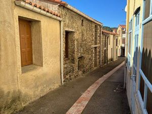 Cherche petit garage hangar local etc