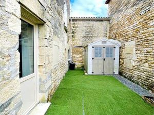 Maison meublée avec jardin + parking – Centre Niort