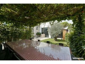 Propriété à l'houmeau