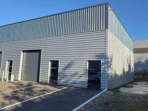 Entrepôt dépôt hangar 129 m2 neuf