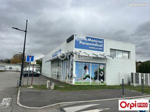 Local commercial 450 m²