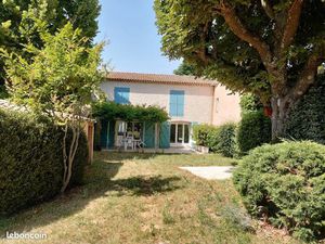 Maison familiale en campagne proche du centre ville d'Aix en Provence